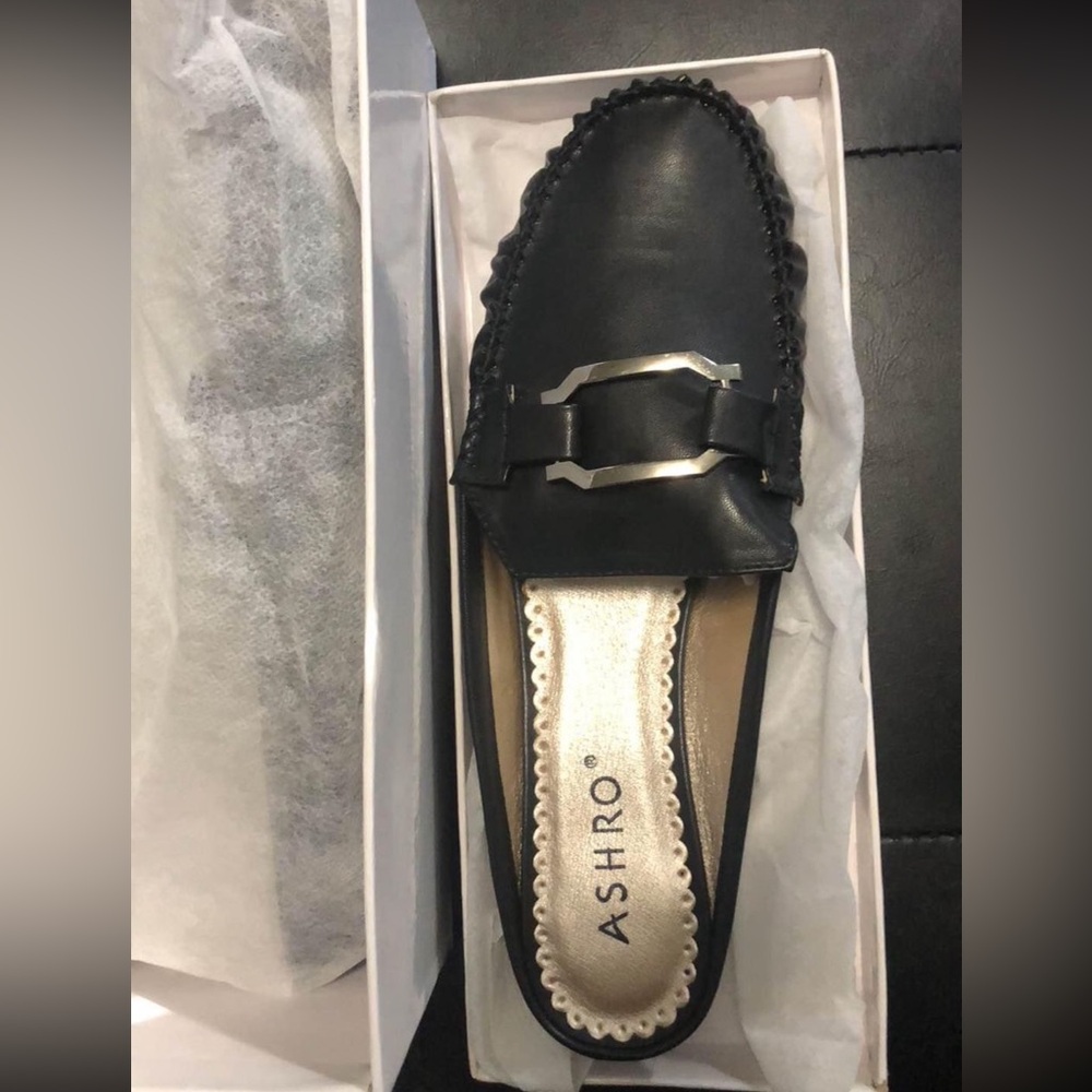 Ashro flat shoes